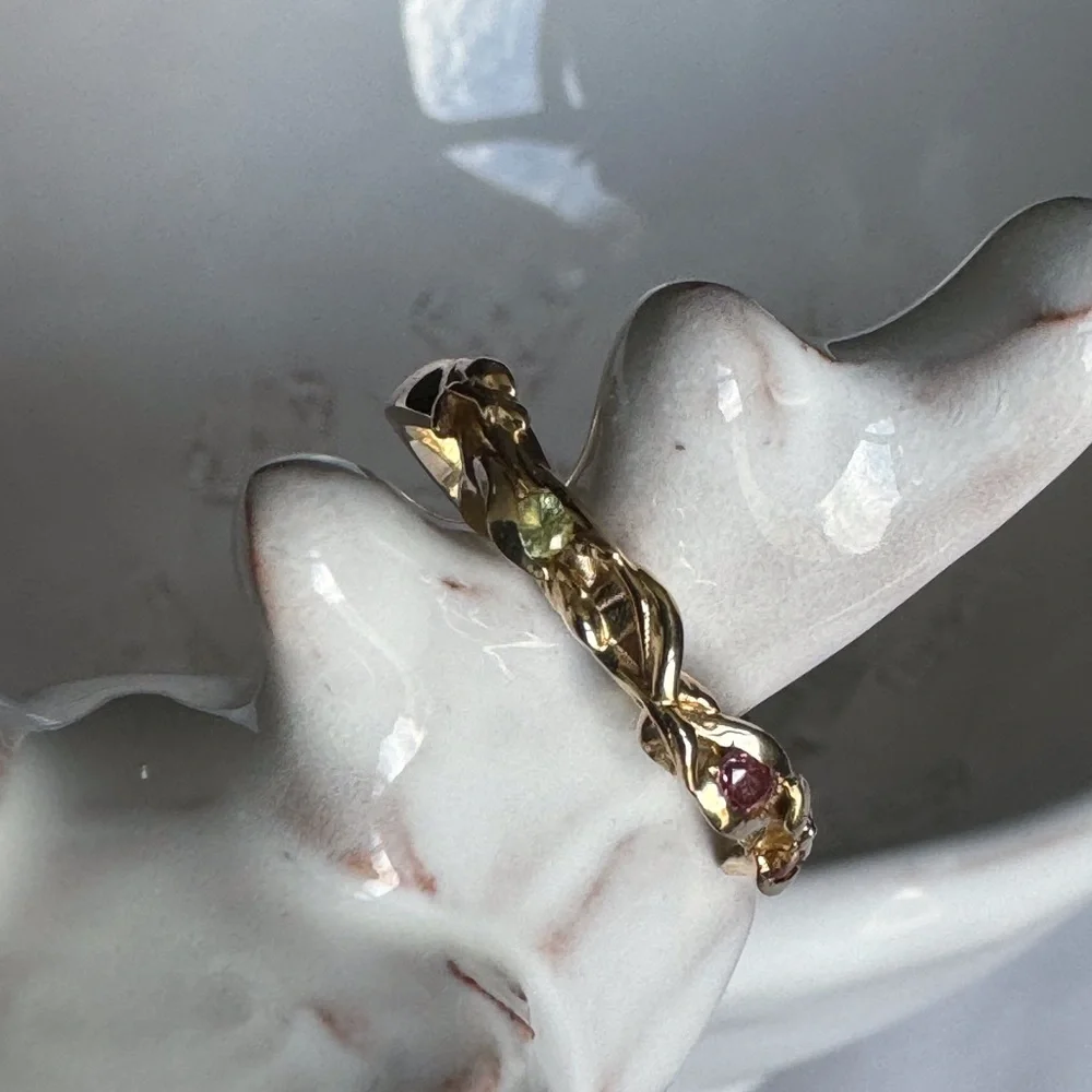 10KYG Tourmaline-Peridot-Citrine Contour Ring NWOT